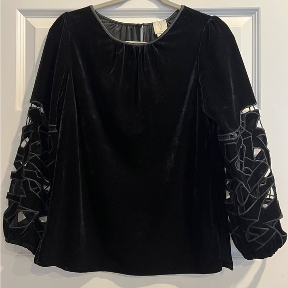 JOIE Black Velvet Blouse with Cut-out Sleeves Size Small - Picture 1 of 4